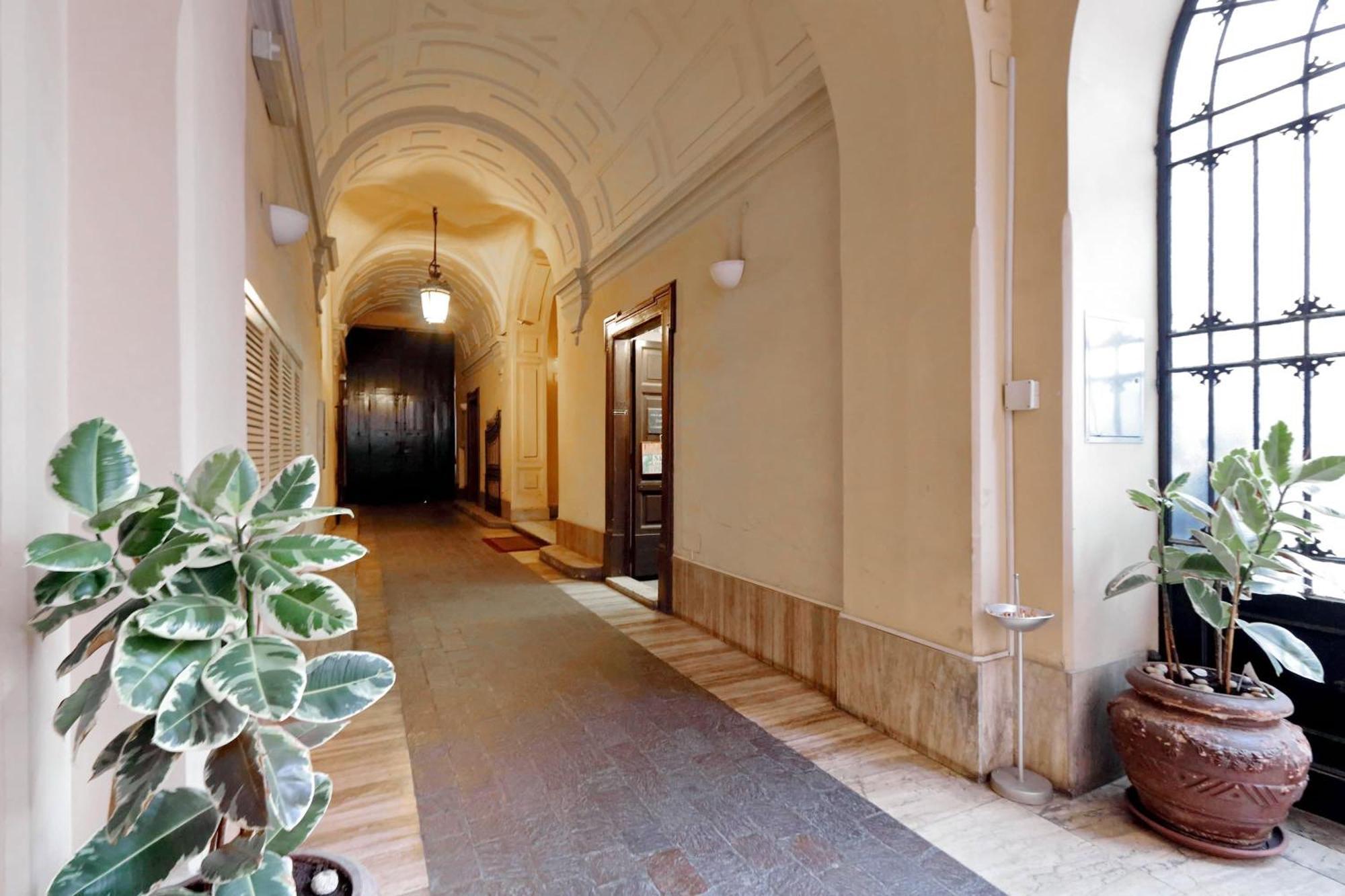 Piazza Mattei Elegant Apartment | Romeloft Exteriér fotografie